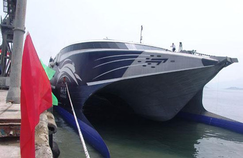 The liner links the city of Taichung in Taiwan and Pingtan county in Fujian Province in the mainland. 